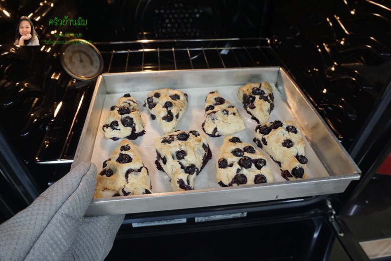 blueberry scones 16