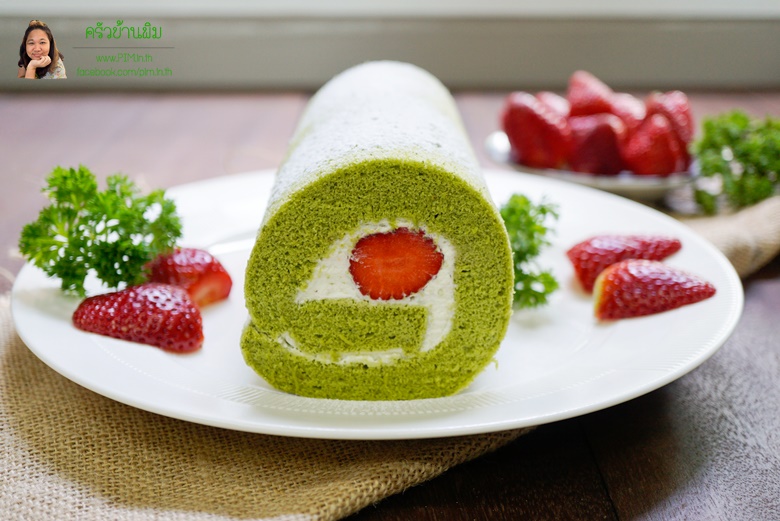 strawberry matcha roll cake 36