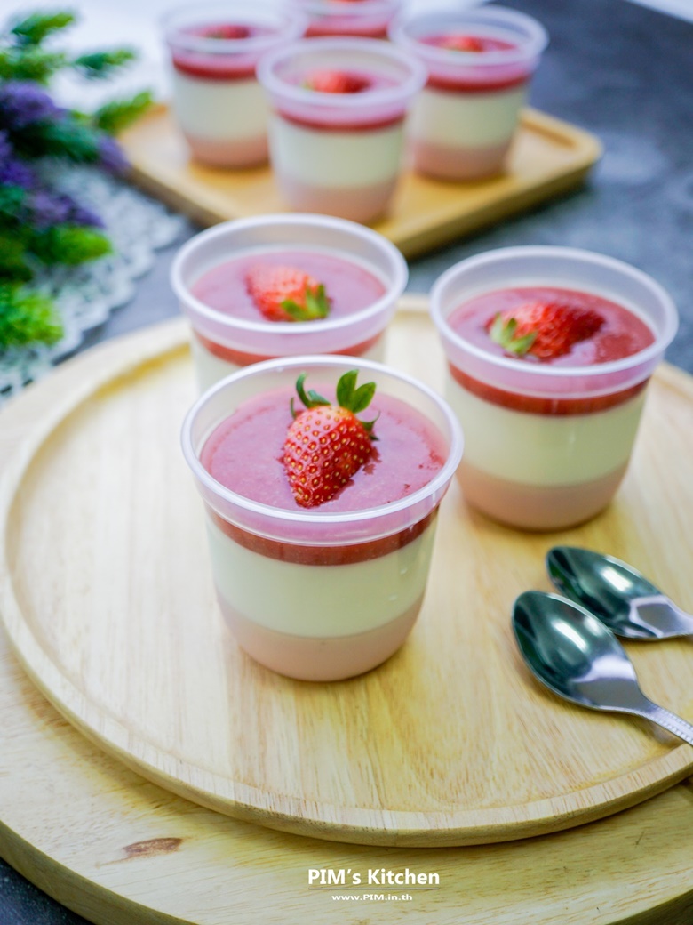 strawberry panna cotta v2 01