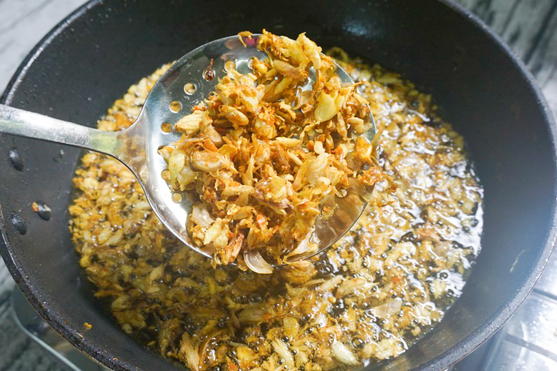 deep fried thread fin fish with turmeric 16