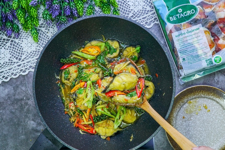 stir fried catfish with chilli paste 15