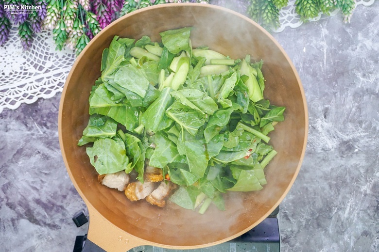 chinese kale with crispy pork belly10