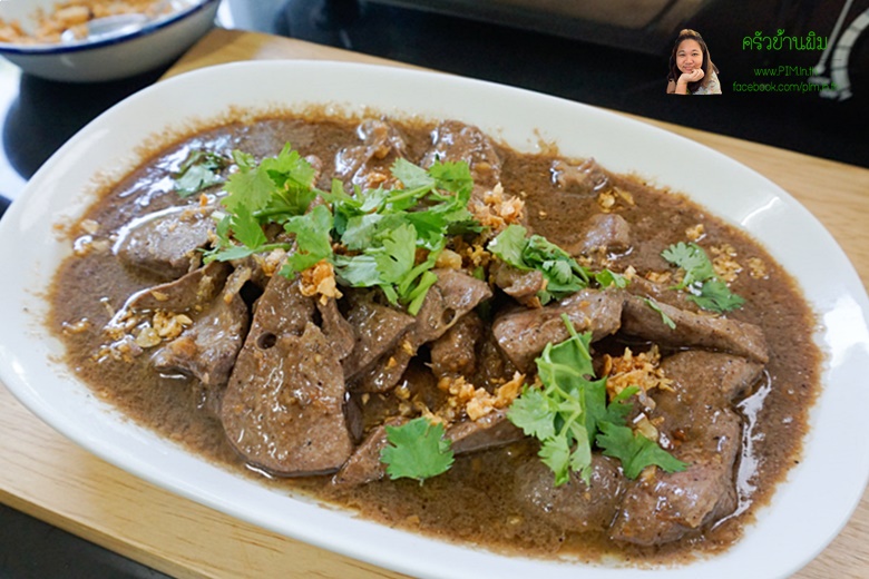 fried pork liver with garlic 16