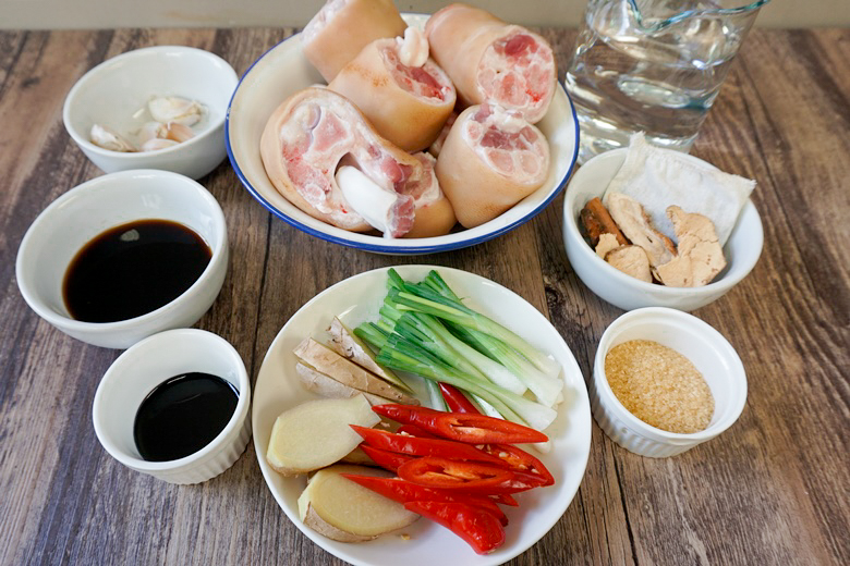 stewed pig feet 06