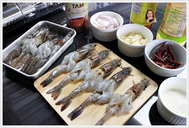 deep fried shrimp with tamarind sauce 06