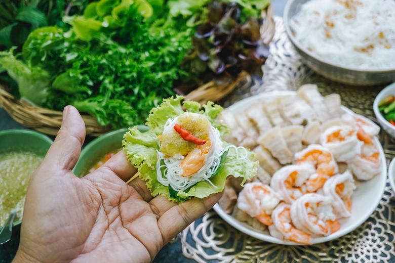 pork vermicelli salad bites 17